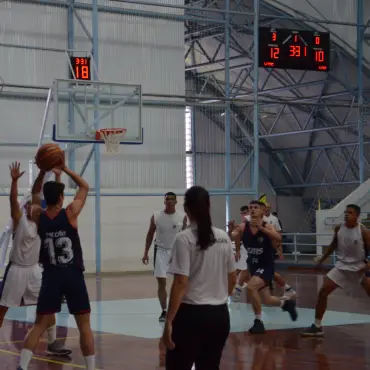 Equipes do CMP,  CMO, CMS e CMA estreiam com vitória no basquete