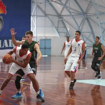 CMP derrota CMO e chega invicto à semifinal do basquete